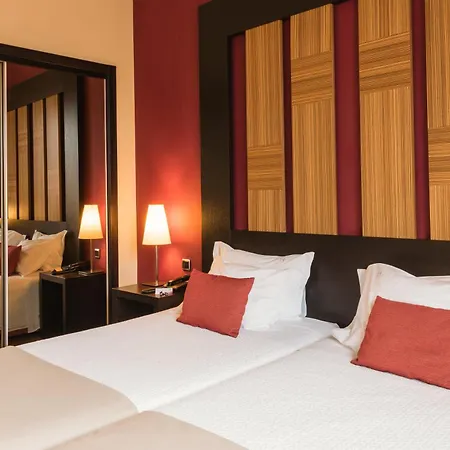 Otel Hotel Lisboa 4*