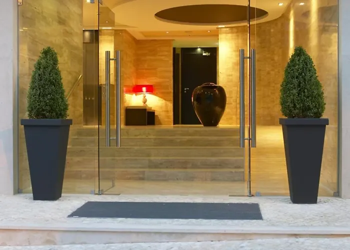 Hotel Lisboa Hotell 4*