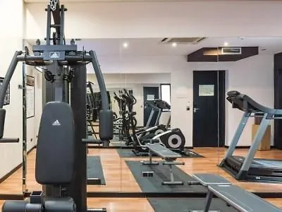 Hotel Lisboa מלון 4*