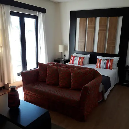 Hotel Lisboa Отель 4*